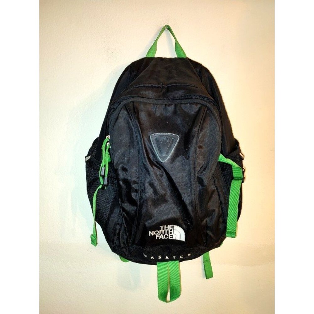 Adults The North Face Wasatch Hiking Climbing Black & Green Backpack